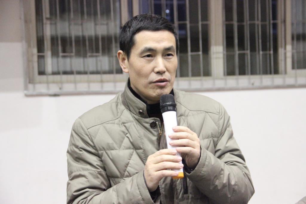图为 周道平经理致辞