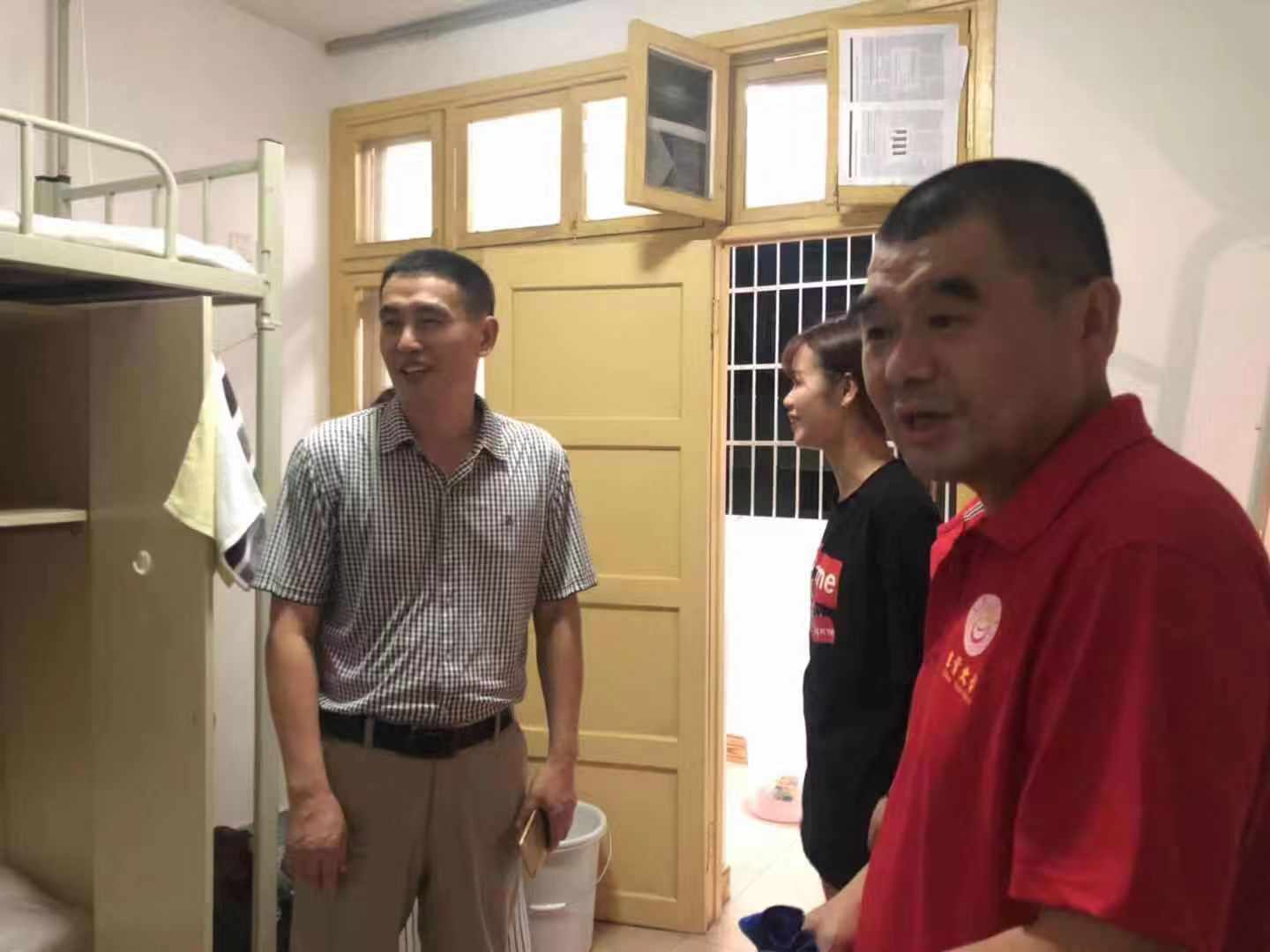 院领导与新生交流